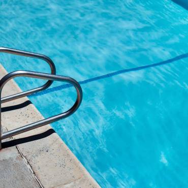 20 conseils avant de vous lancer dans l’achat d’une piscine